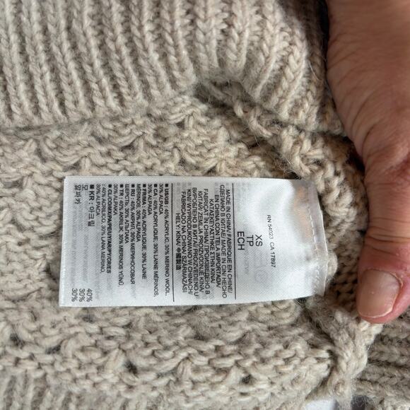 Banana Republic Italian yarn wool alpaca blend fisherman oatmeal sweater Sz XS - Picture 7 of 7